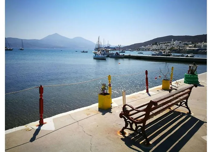 Kikilia's & Stelio's Adamantas (Milos)